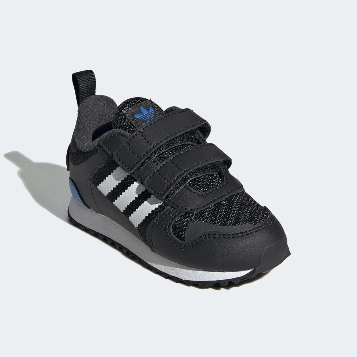 Кроссовки Adidas Originals "ZX 700 HD" с застежкой-липучкой, цвет Cblack/Ftwwht/Carbon
Кроссовки Adidas Originals "ZX 700 HD" с застежкой-липучкой, цвет Cblack/Ftwwht/Carbon
