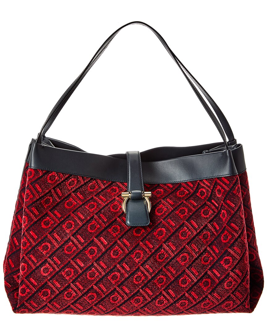 Ferragamo Сумка-тоут из кожи и ткани с монограммой Salvatore Ferragamo, синий
Ferragamo Сумка-тоут из кожи и ткани с монограммой Salvatore Ferragamo, синий