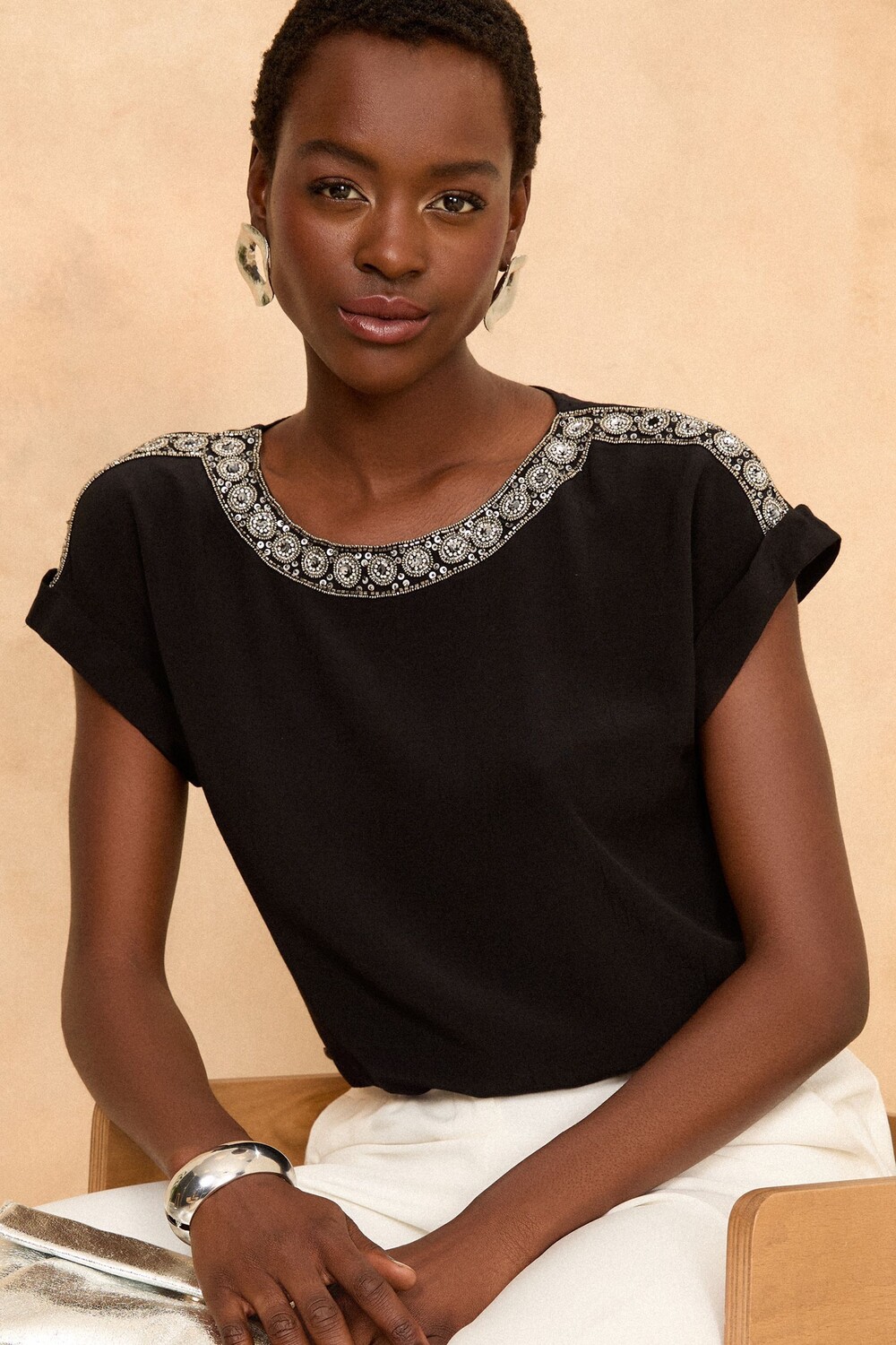 Футболка с закатанными рукавами Love & Roses, черный
Футболка с закатанными рукавами Love & Roses, черный