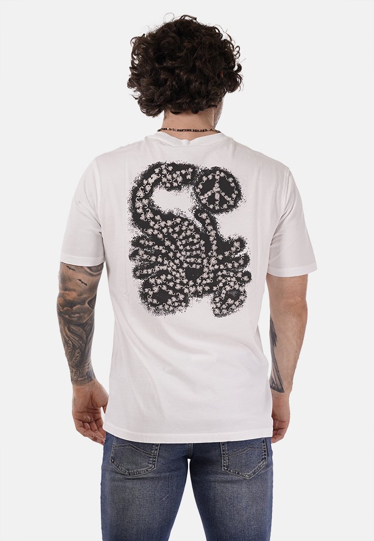 Футболка с принтом Scorpion Bay, белый
Футболка с принтом Scorpion Bay, белый