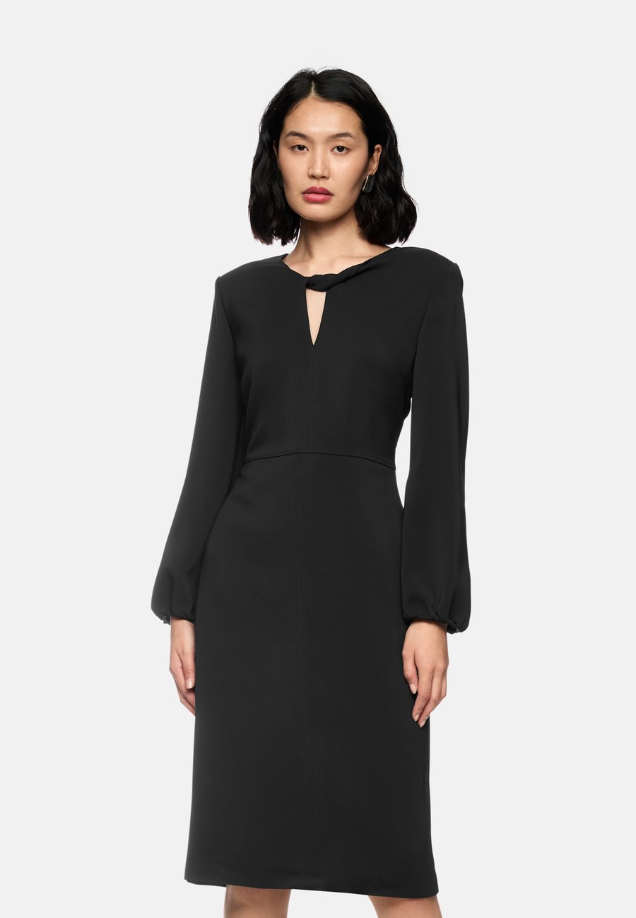 Платье Marc Cain Day dress, Black
Платье Marc Cain Day dress, Black