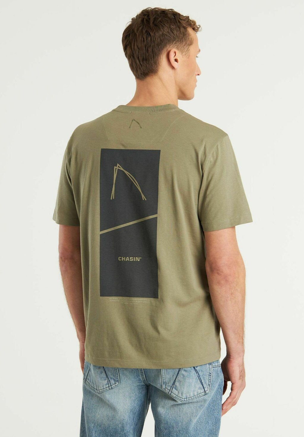 Футболка с принтом TREZ CHASIN', зеленый
Футболка с принтом TREZ CHASIN', зеленый