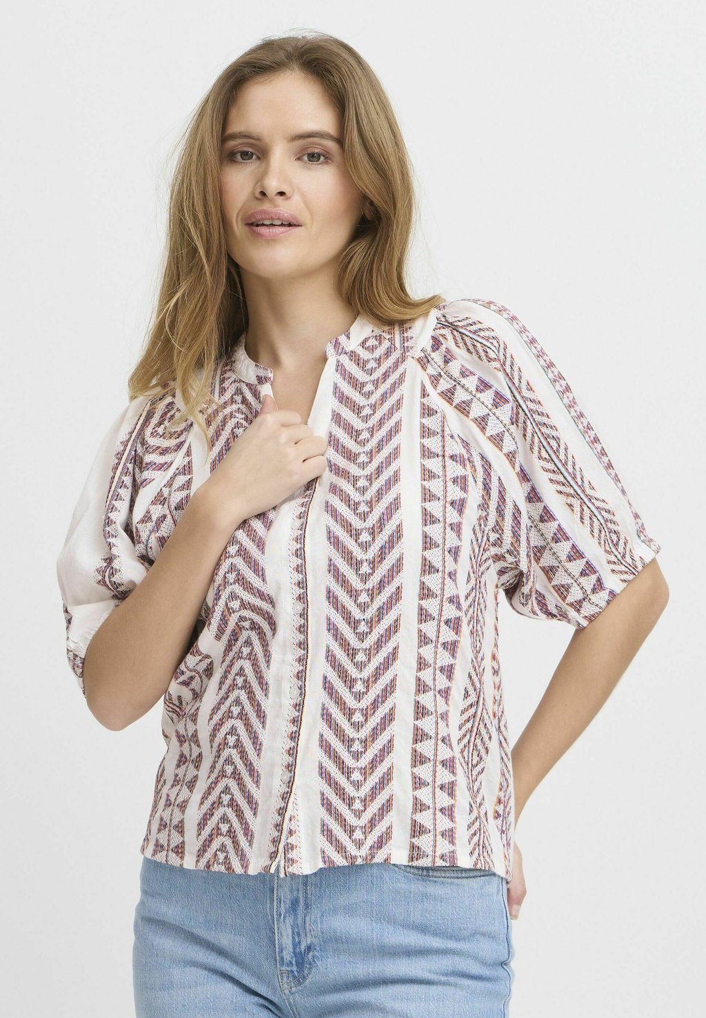 Блузка на пуговицах LEZIA PULZ, белый
Блузка на пуговицах LEZIA PULZ, белый