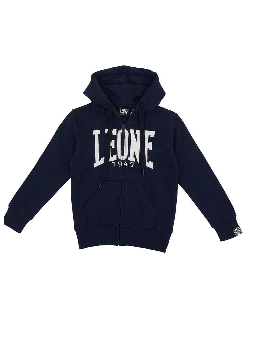 LEONE 1947 APPAREL Детская толстовка с капюшоном, застежкой-молнией по всей длине и базовым логотипом.
LEONE 1947 APPAREL Детская толстовка с капюшоном, застежкой-молнией по всей длине и базовым логотипом.