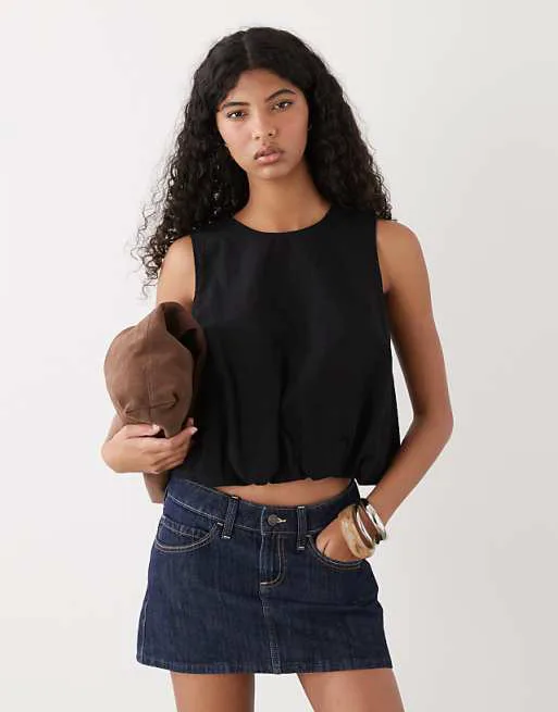 Черный льняной топ Monki Bubble
Черный льняной топ Monki Bubble