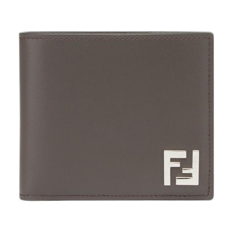 Fendi Мужской кошелек из телячьей кожи, коричневый
Fendi Мужской кошелек из телячьей кожи, коричневый