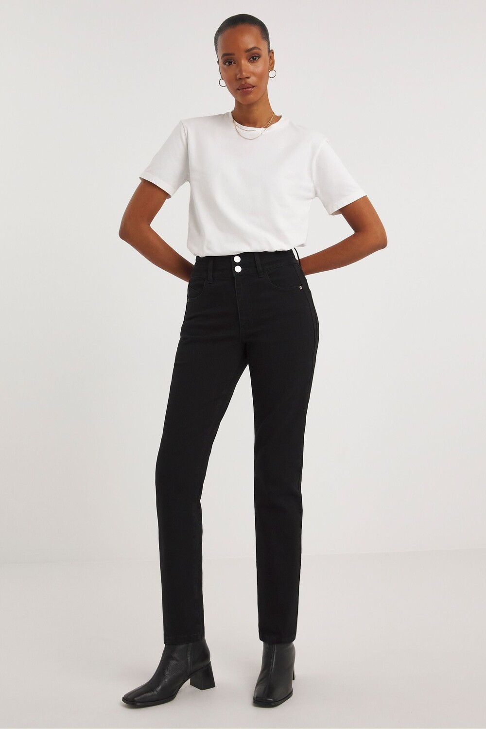 Черные прямые джинсы Magisculpt JD Williams, черный
Черные прямые джинсы Magisculpt JD Williams, черный