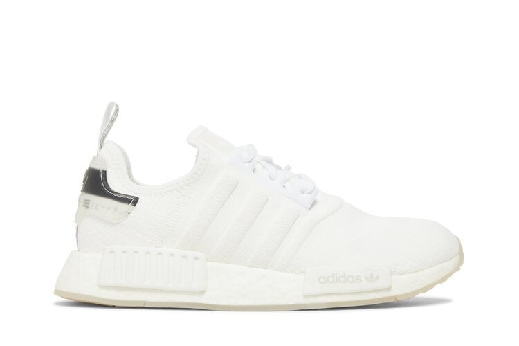 Кроссовки Adidas NMD_R1 'Triple White', белый
Кроссовки Adidas NMD_R1 'Triple White', белый