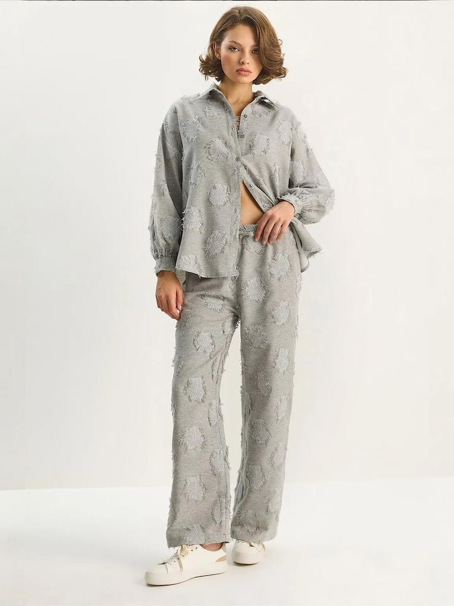 Брючный костюм Bianco Lucci, серый
Брючный костюм Bianco Lucci, серый