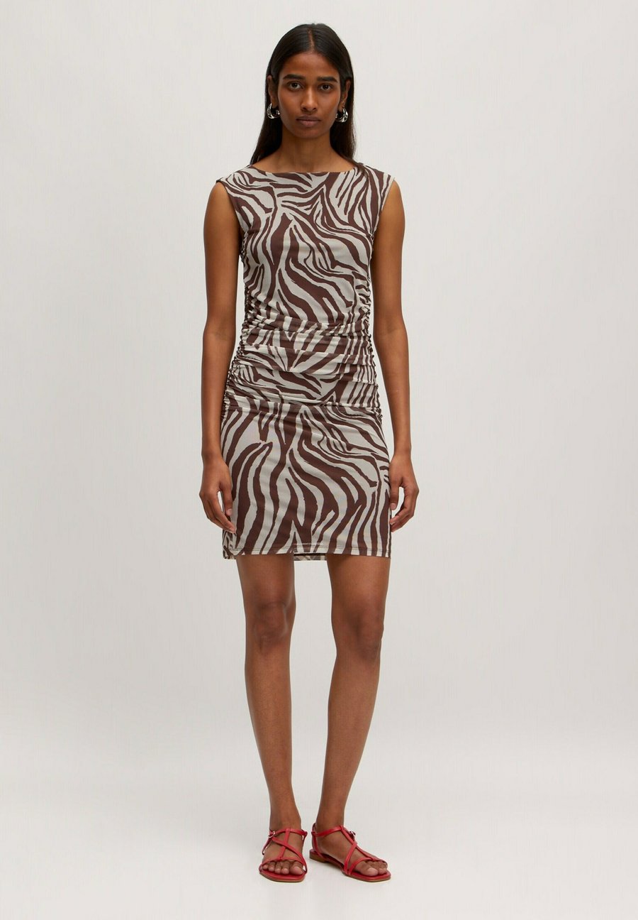 Платье EDITED Day dress, Weiß Braun/Brown
Платье EDITED Day dress, Weiß Braun/Brown