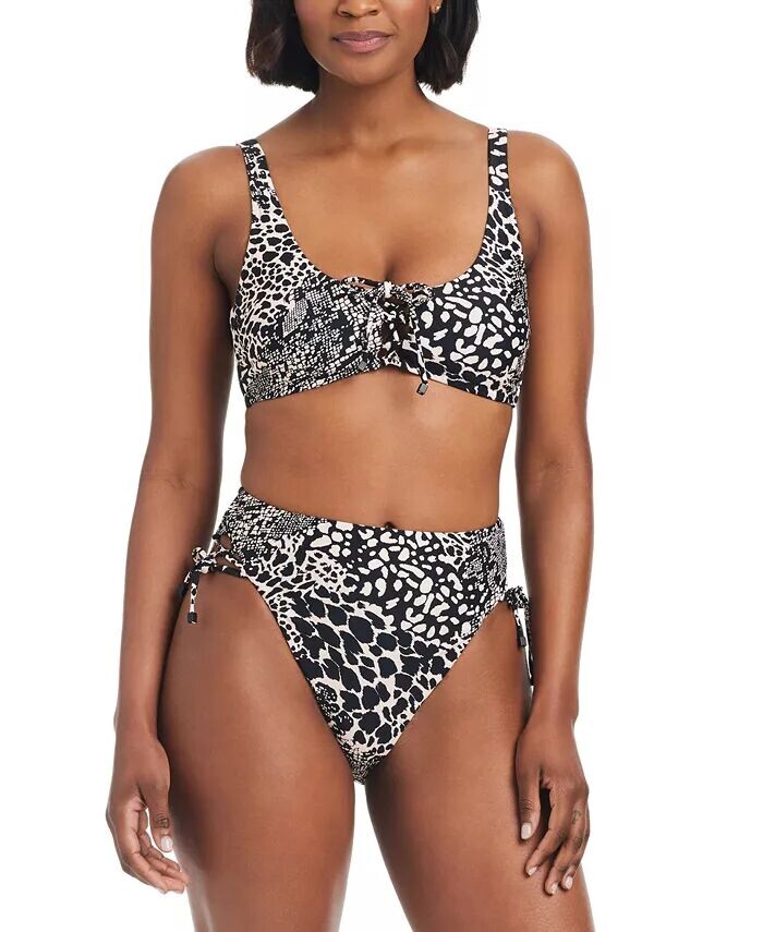 Женский бикини-топ Sweetheart на шнуровке с принтом и плавки на шнуровке с высокой талией и принтом Bar III, черный
Женский бикини-топ Sweetheart на шнуровке с принтом и плавки на шнуровке с высокой талией и принтом Bar III, черный