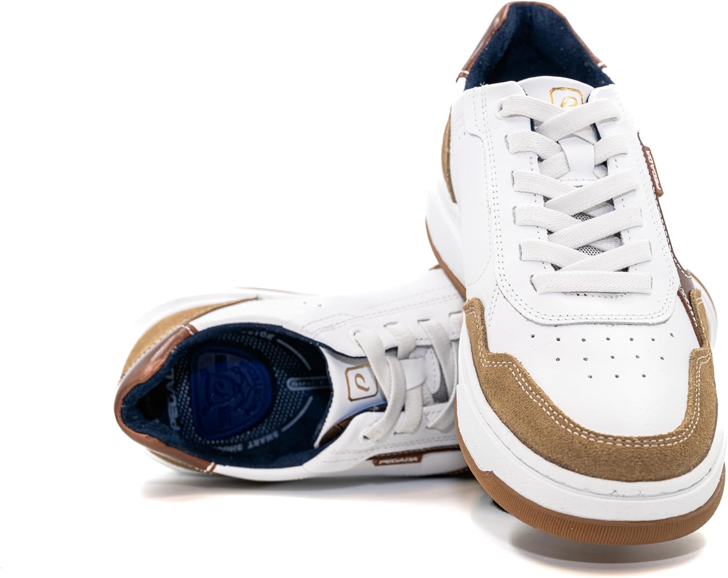 Мужские повседневные модные кроссовки PEGADA из кожи, с удобной стелькой из пены с эффектом памяти, модель 111704, натуральная кожа, без шнурков, Napa Soft Branco White
Мужские повседневные модные кроссовки PEGADA из кожи, с удобной стелькой из пены с эффектом памяти, модель 111704, натуральная кожа, без шнурков, Napa Soft Branco White