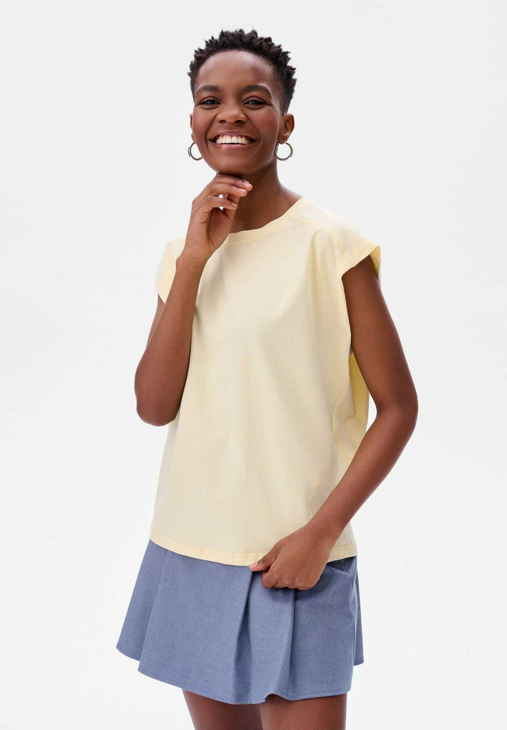 Базовая футболка VITTO blue shadow, желтый
Базовая футболка VITTO blue shadow, желтый