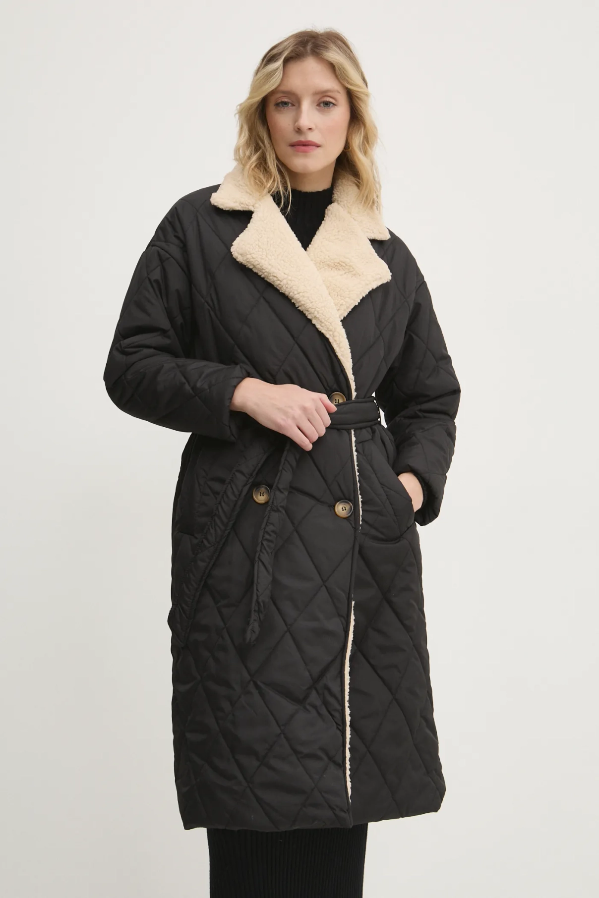 Плащ Answear Lab, черный
Плащ Answear Lab, черный