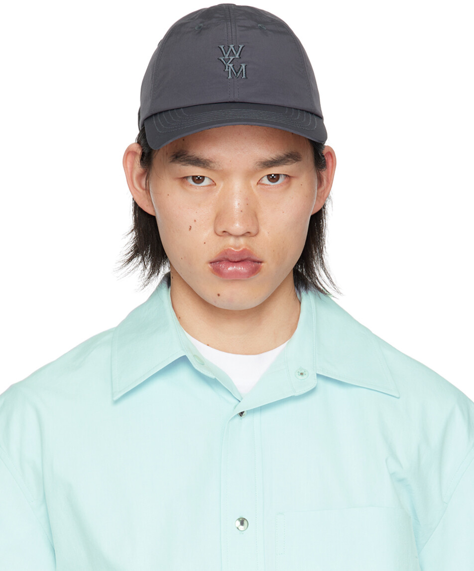 Серая бейсболка с повязкой на глазу WOOYOUNGMI
Серая бейсболка с повязкой на глазу WOOYOUNGMI