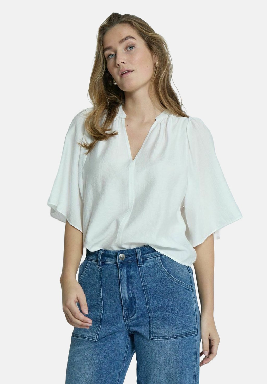 Блуза GEORGIA PEPPERCORN, белый
Блуза GEORGIA PEPPERCORN, белый