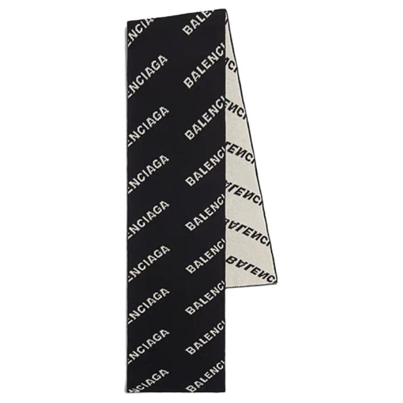 Balenciaga Шерстяной шарф из верблюжьей шерсти унисекс черный, Black
Balenciaga Шерстяной шарф из верблюжьей шерсти унисекс черный, Black