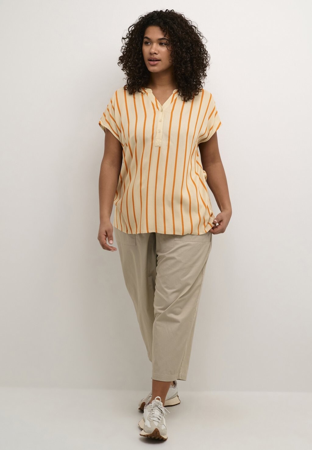 Блуза KCSIDA WING SL Kaffe Curve, бежевый
Блуза KCSIDA WING SL Kaffe Curve, бежевый