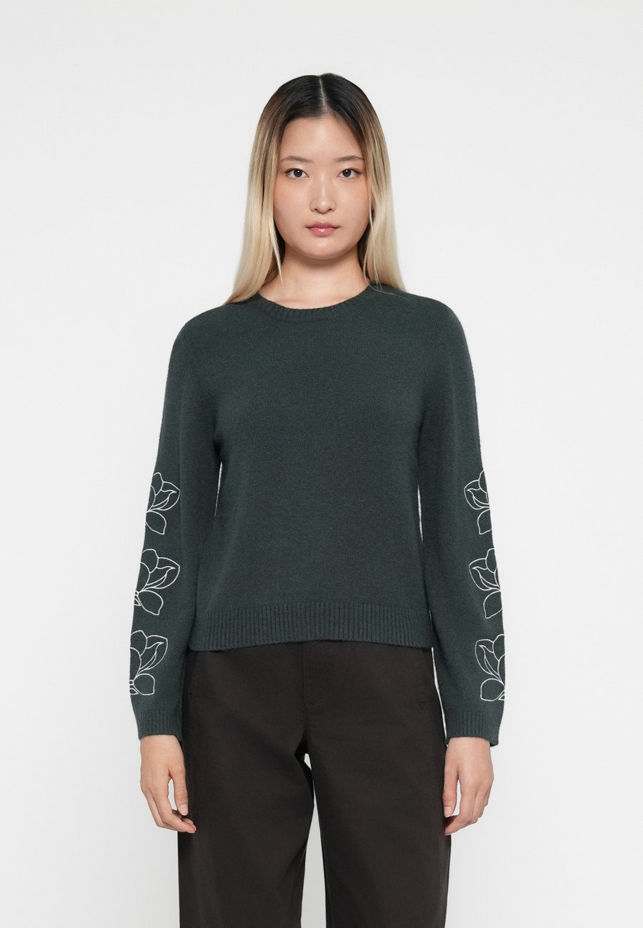 Джемпер ONLY ONLATIA FLOWER O NECK , June Bug /Beige
Джемпер ONLY ONLATIA FLOWER O NECK , June Bug /Beige