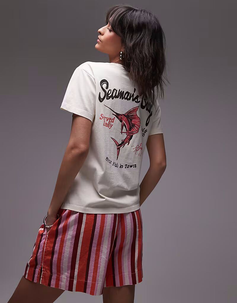 Футболка свободного кроя с принтом Seamans Bay на спине цвета экрю от Topshop
Футболка свободного кроя с принтом Seamans Bay на спине цвета экрю от Topshop