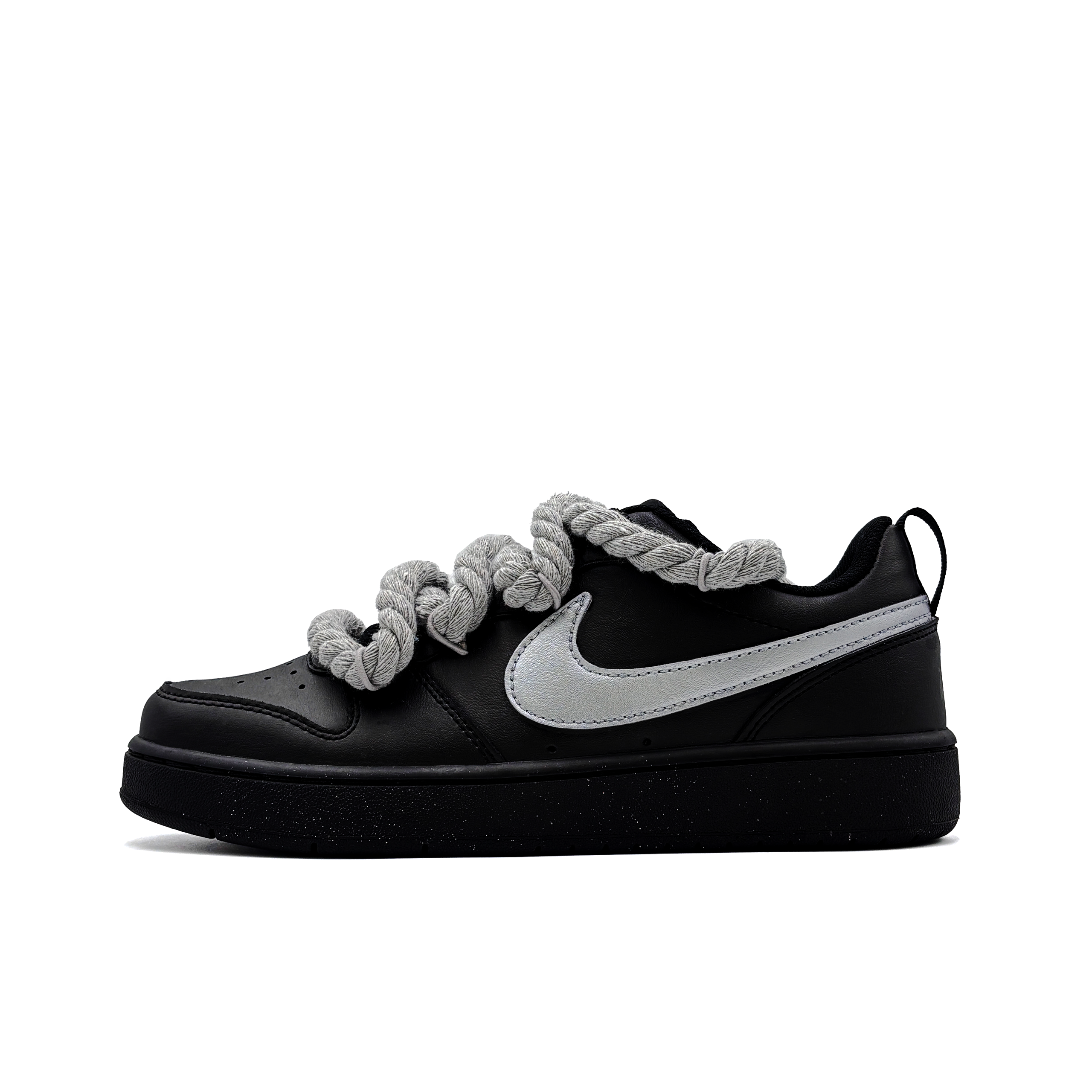 Детские скейтерские кеды Court Borough Nike, серебро
Детские скейтерские кеды Court Borough Nike, серебро