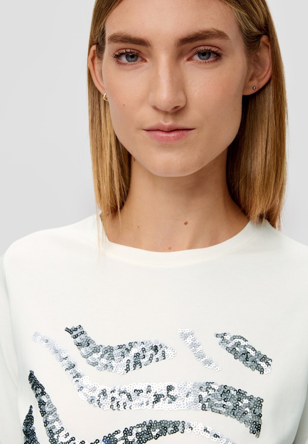 Футболка с принтом s.Oliver BLACK LABEL, кремовый
Футболка с принтом s.Oliver BLACK LABEL, кремовый