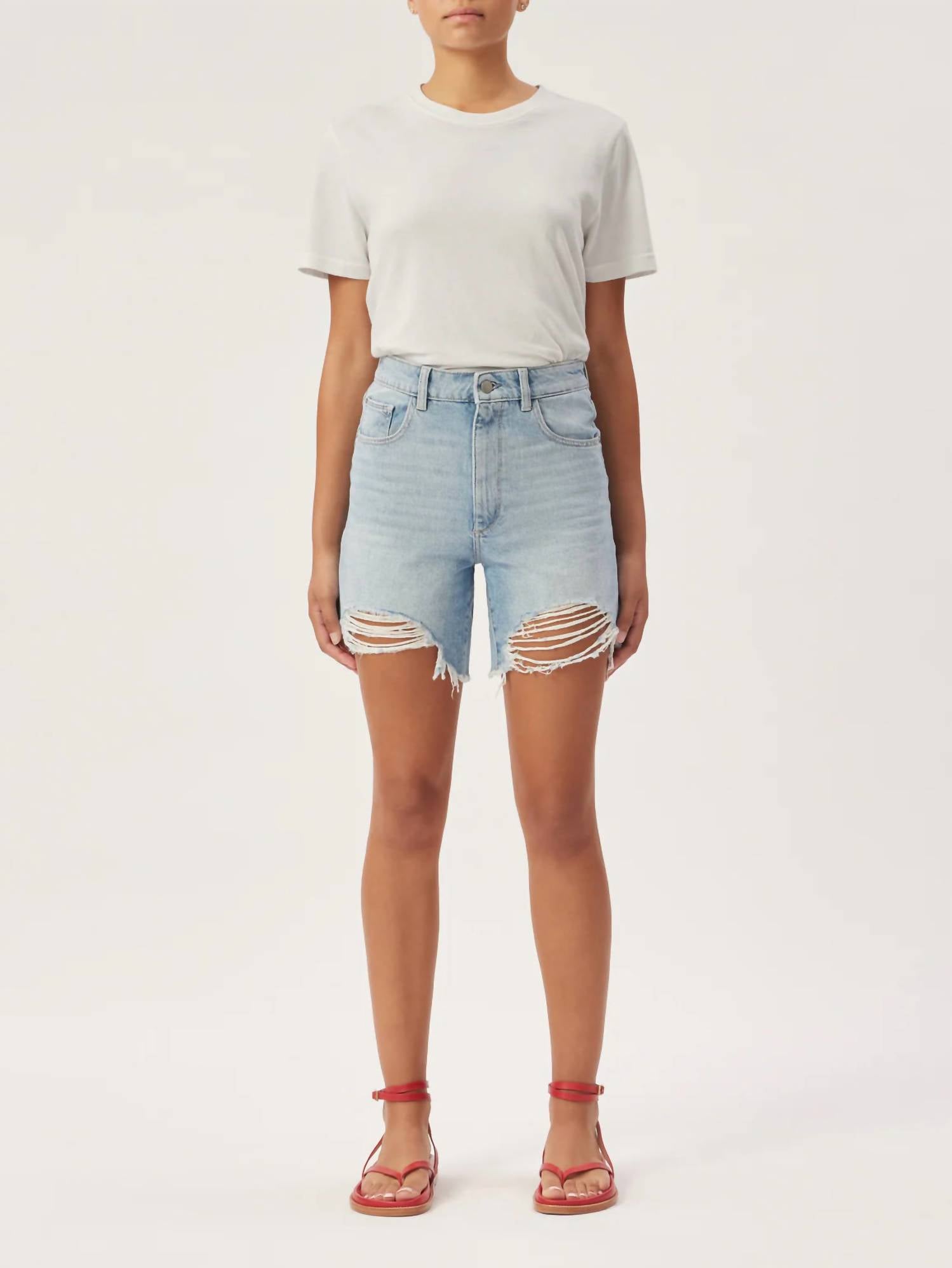 Джинсовые шорты Emilie Ripped с высокой талией и потертым краем в цвете Fountain DL1961 - Women's
Джинсовые шорты Emilie Ripped с высокой талией и потертым краем в цвете Fountain DL1961 - Women's