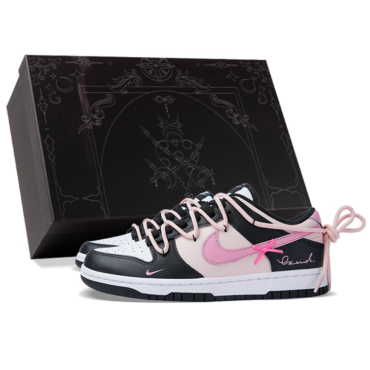 Кроссовки Nike Dunk Skateboarding Shoes Women's Low-top Black/powder, черный/розовый
Кроссовки Nike Dunk Skateboarding Shoes Women's Low-top Black/powder, черный/розовый