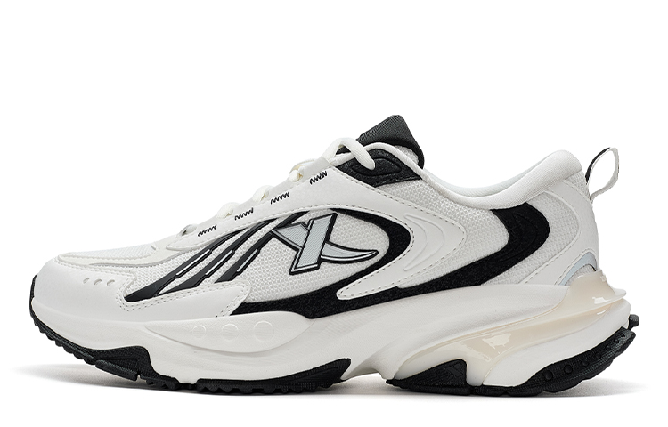 Мужские кроссовки XTEP низкие матовые бело-черные
Мужские кроссовки XTEP низкие матовые бело-черные