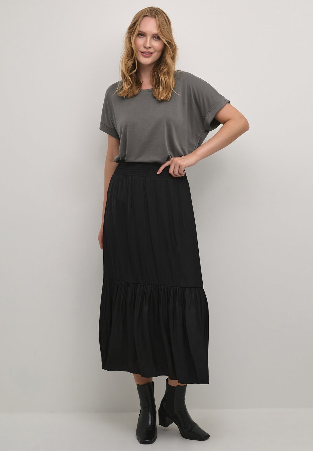 Базовая футболка CUKAJSA Culture, серый
Базовая футболка CUKAJSA Culture, серый