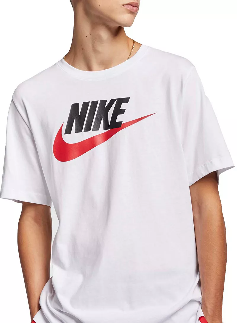 Мужская футболка Nike Sportswear Icon Futura с рисунком, цвет White/Blk/University Red
Мужская футболка Nike Sportswear Icon Futura с рисунком, цвет White/Blk/University Red