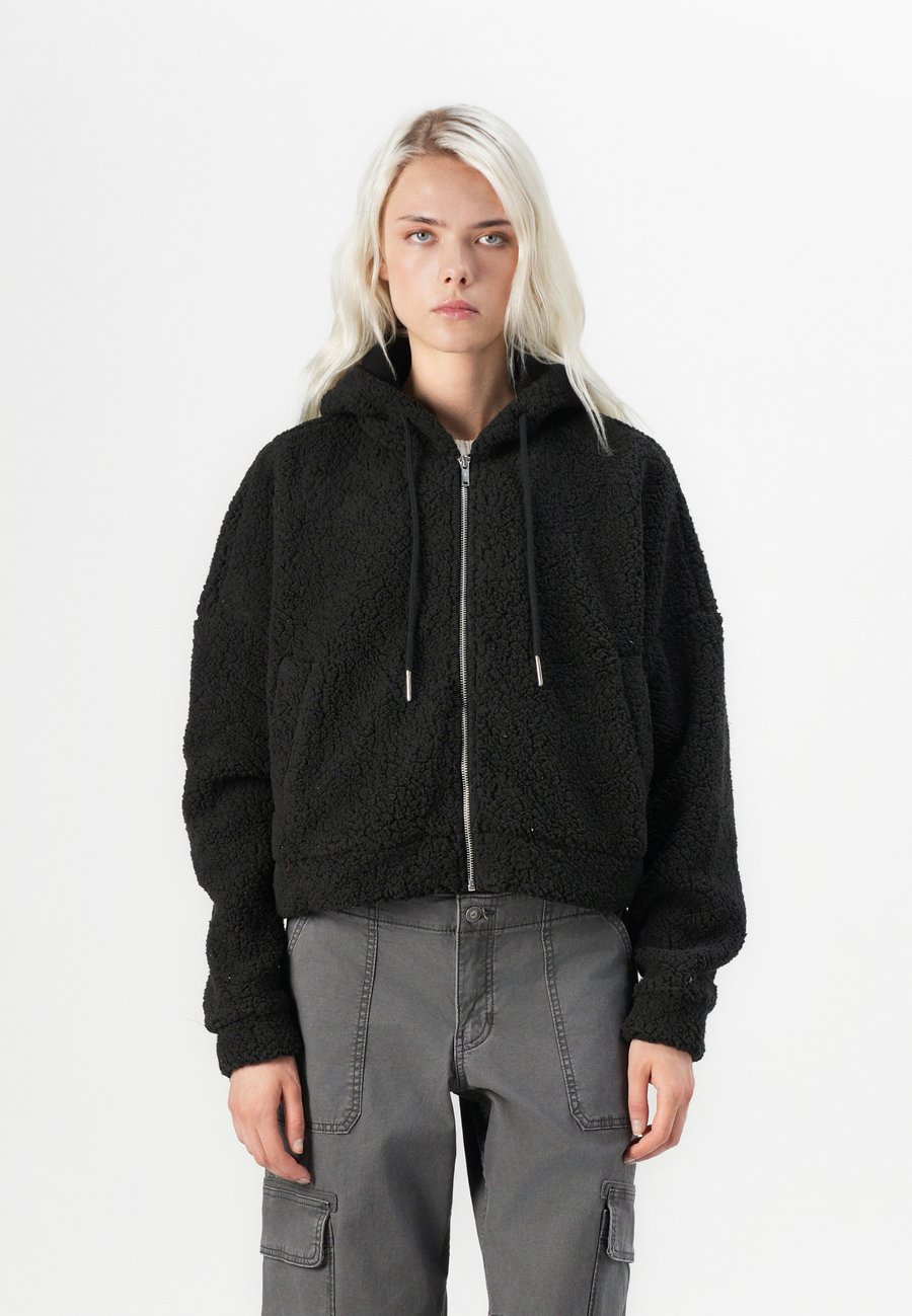 Флисовая куртка Noisy May NMCUDDLE CROP HOOD JACKET, Black
Флисовая куртка Noisy May NMCUDDLE CROP HOOD JACKET, Black