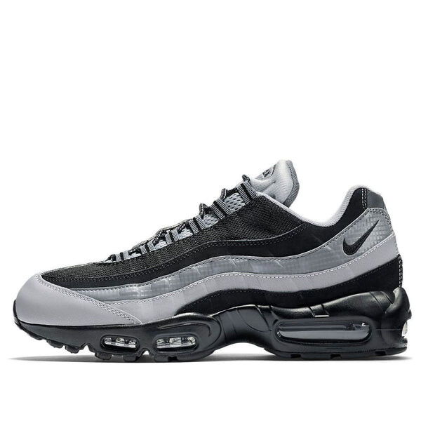 Кроссовки air max 95 essential 'wolf grey' Nike, черный
Кроссовки air max 95 essential 'wolf grey' Nike, черный