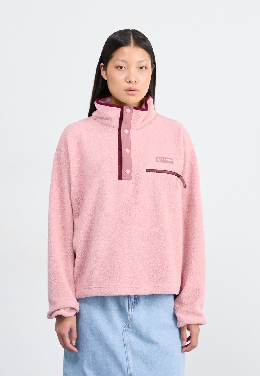 Джемпер Columbia HELVETIA II CROPPED HALF SNAP, Eraser Pink/Fig/Rich Wine/Pink
Джемпер Columbia HELVETIA II CROPPED HALF SNAP, Eraser Pink/Fig/Rich Wine/Pink