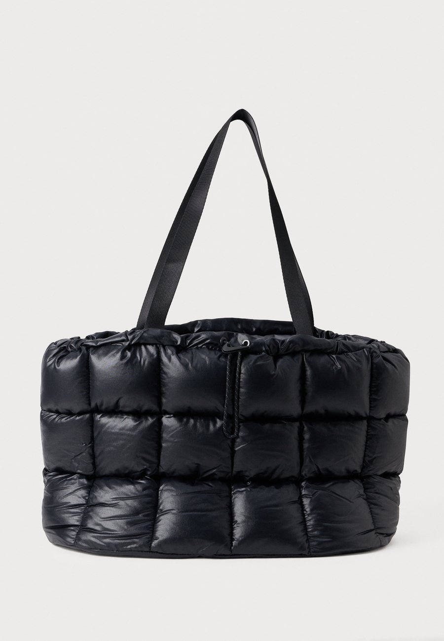 Сумка-шоппер Nike Sportswear PUFFLE TOTE, Black/Grey/Black
Сумка-шоппер Nike Sportswear PUFFLE TOTE, Black/Grey/Black