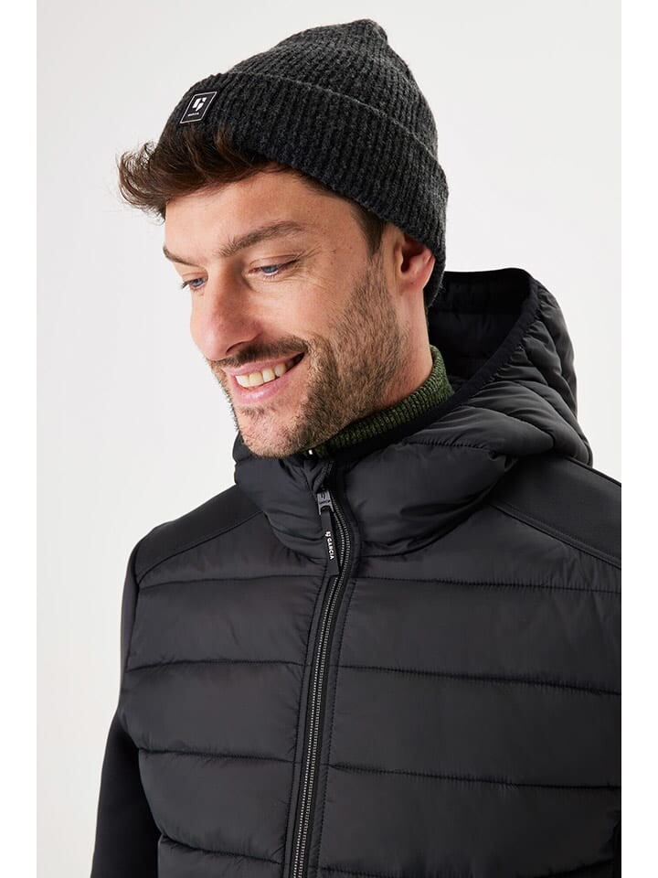 Шапка Garcia Beanie, антрацит
Шапка Garcia Beanie, антрацит