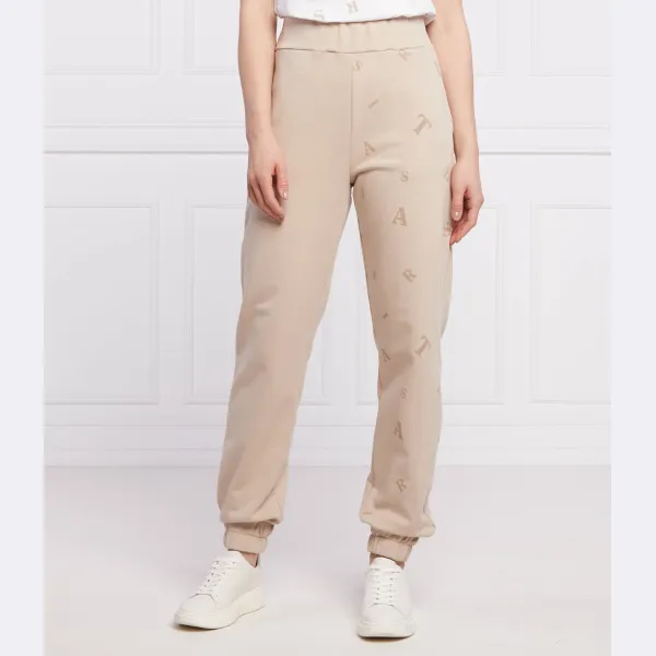 Спортивные брюки свободного кроя Trussardi, бежевый
Спортивные брюки свободного кроя Trussardi, бежевый