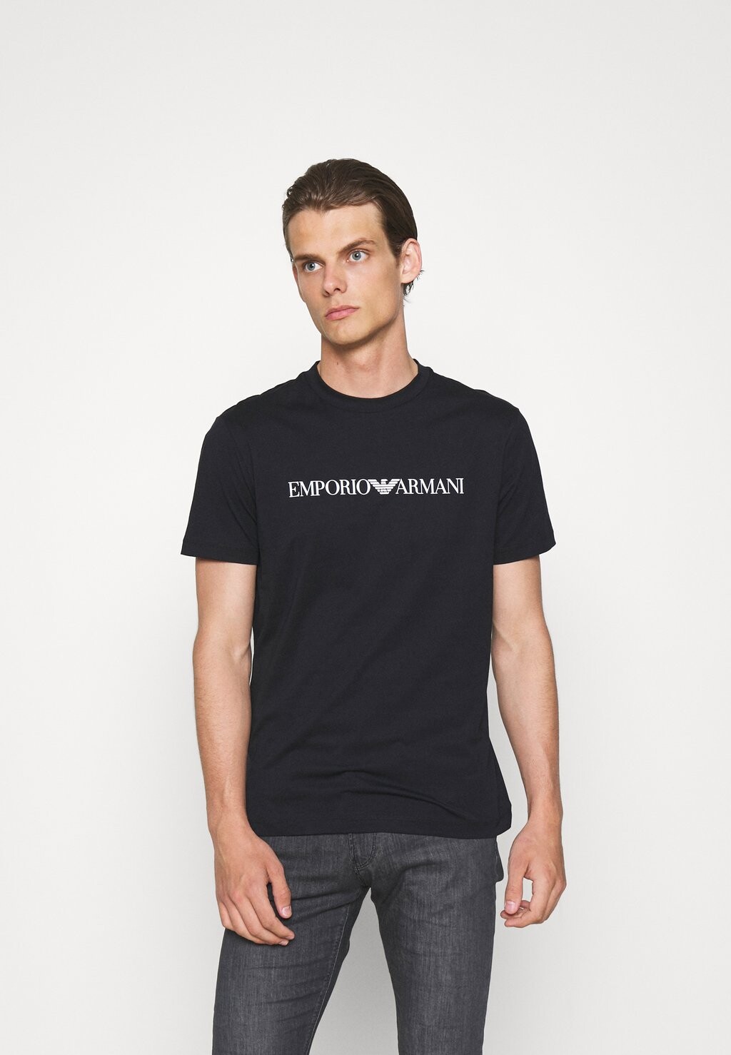 Футболка с принтом Emporio Armani, синий
Футболка с принтом Emporio Armani, синий