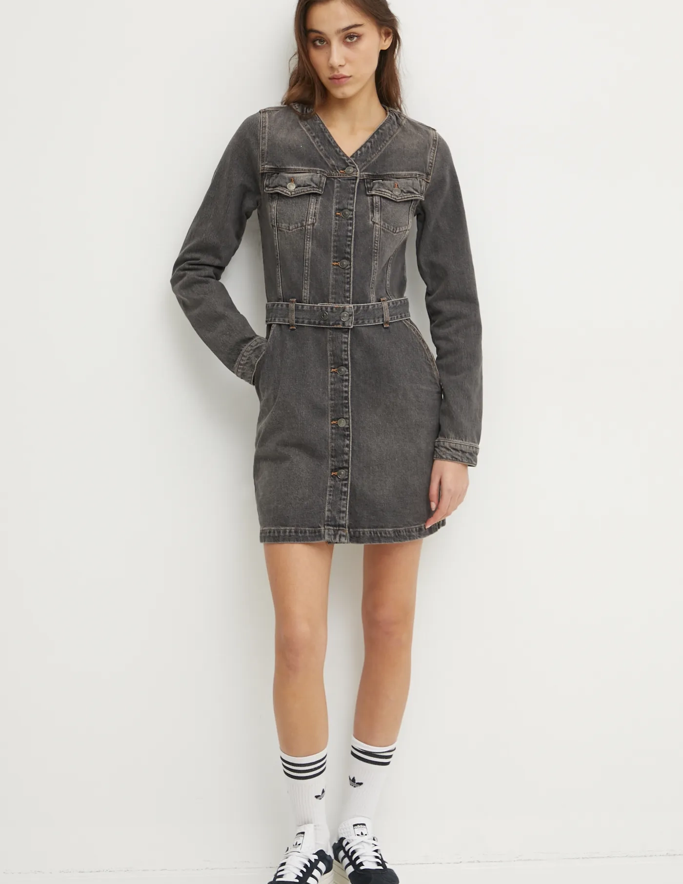 Джинсовое платье Tommy Jeans, серый
Джинсовое платье Tommy Jeans, серый