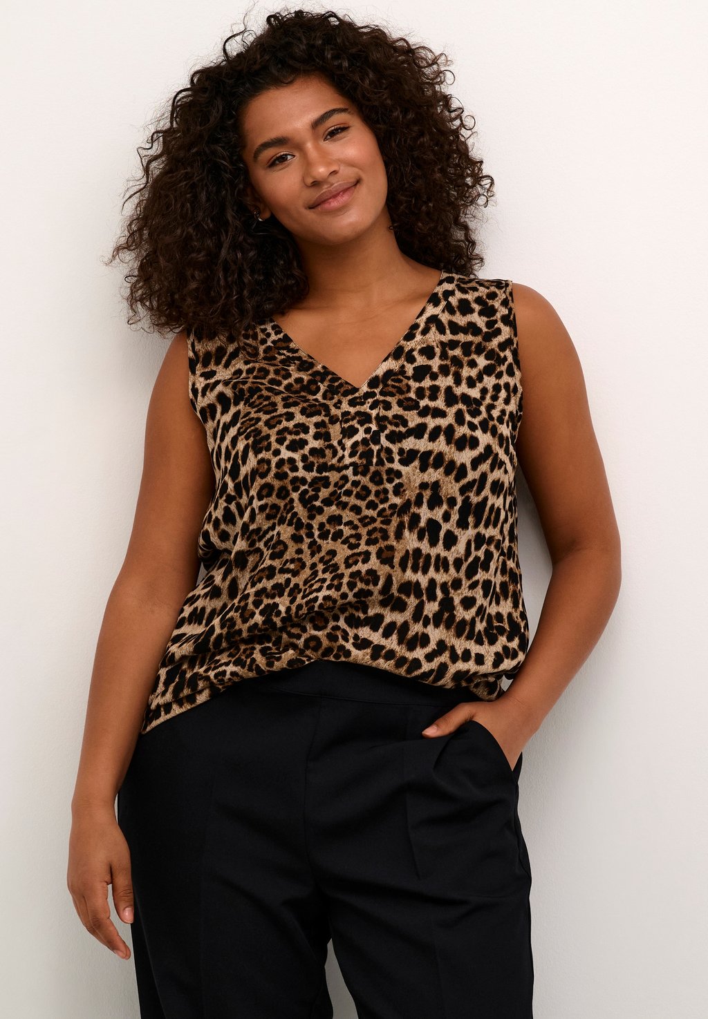 Блуза AMI PRINTED Kaffe Curve, коричневый
Блуза AMI PRINTED Kaffe Curve, коричневый