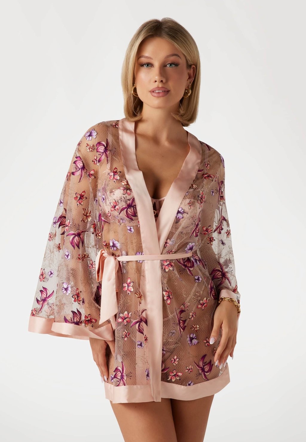 Халат SUSANNA Guess, мультиколор
Халат SUSANNA Guess, мультиколор