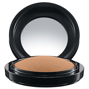Компактная пудра с подогретыми минералами mineralize skinfinish natural Mac, цвет medium dark
Компактная пудра с подогретыми минералами mineralize skinfinish natural Mac, цвет medium dark