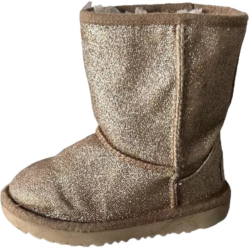 UGG Классические короткие противоскользящие износостойкие высокие детские ботинки gold для малышей
UGG Классические короткие противоскользящие износостойкие высокие детские ботинки gold для малышей