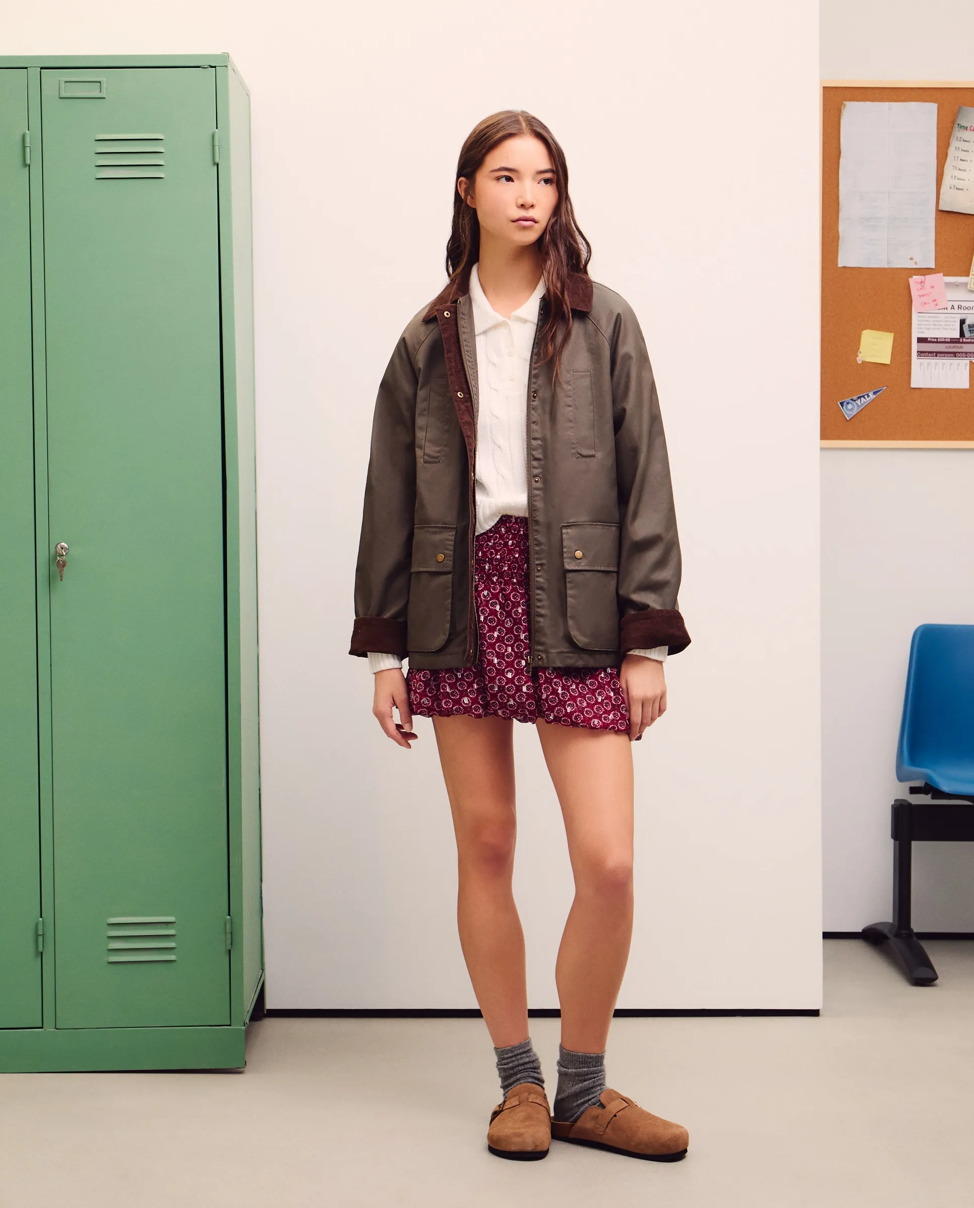 Базовый вощеный женский тренчкот Green Coast, хаки
Базовый вощеный женский тренчкот Green Coast, хаки