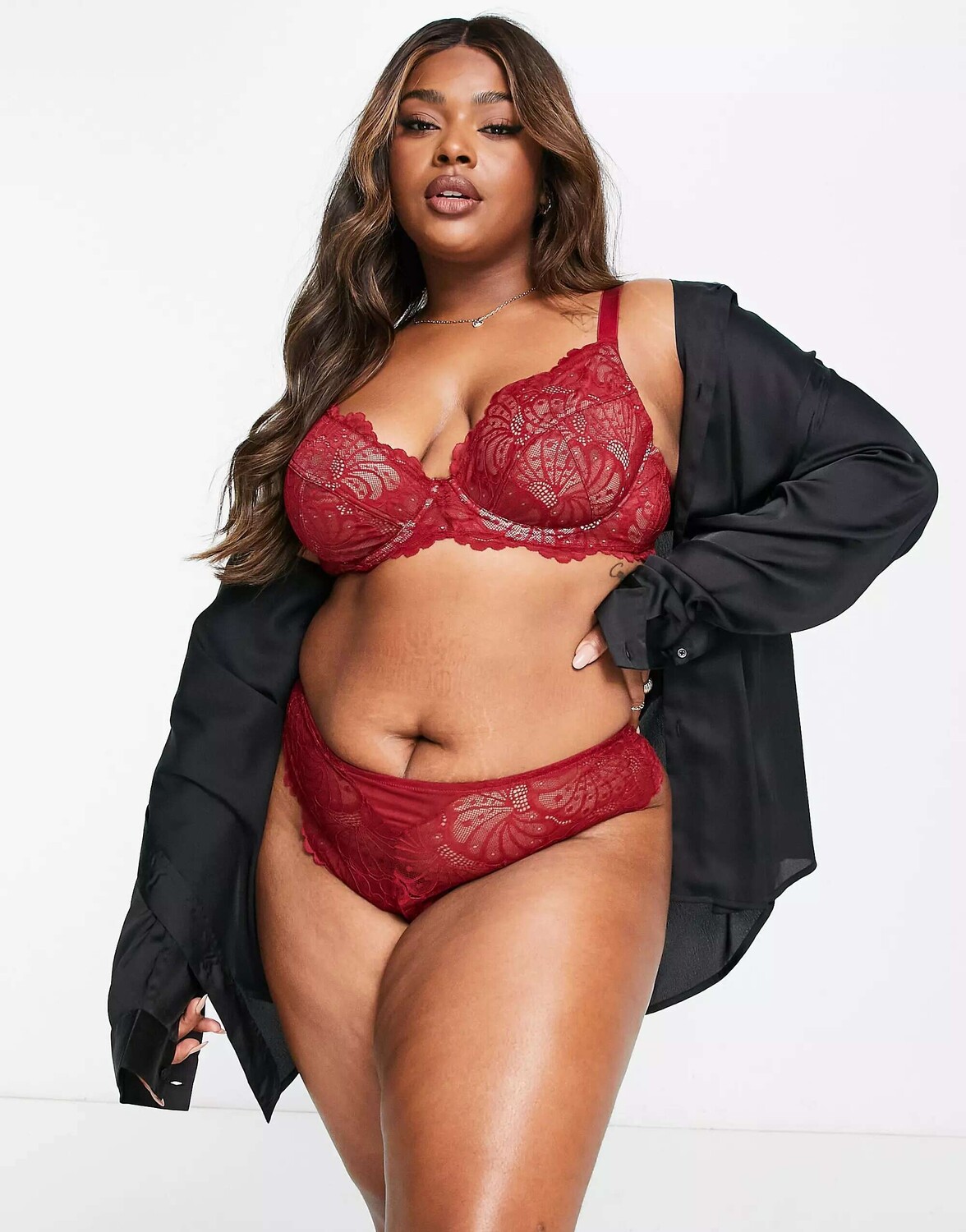 Красный кружевной бюстгальтер с глубоким вырезом на косточках ASOS DESIGN Curve Sienna
Красный кружевной бюстгальтер с глубоким вырезом на косточках ASOS DESIGN Curve Sienna