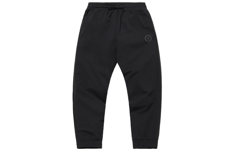 Трикотажные спортивные штаны мужские New Standard черные Lining, черный
Трикотажные спортивные штаны мужские New Standard черные Lining, черный