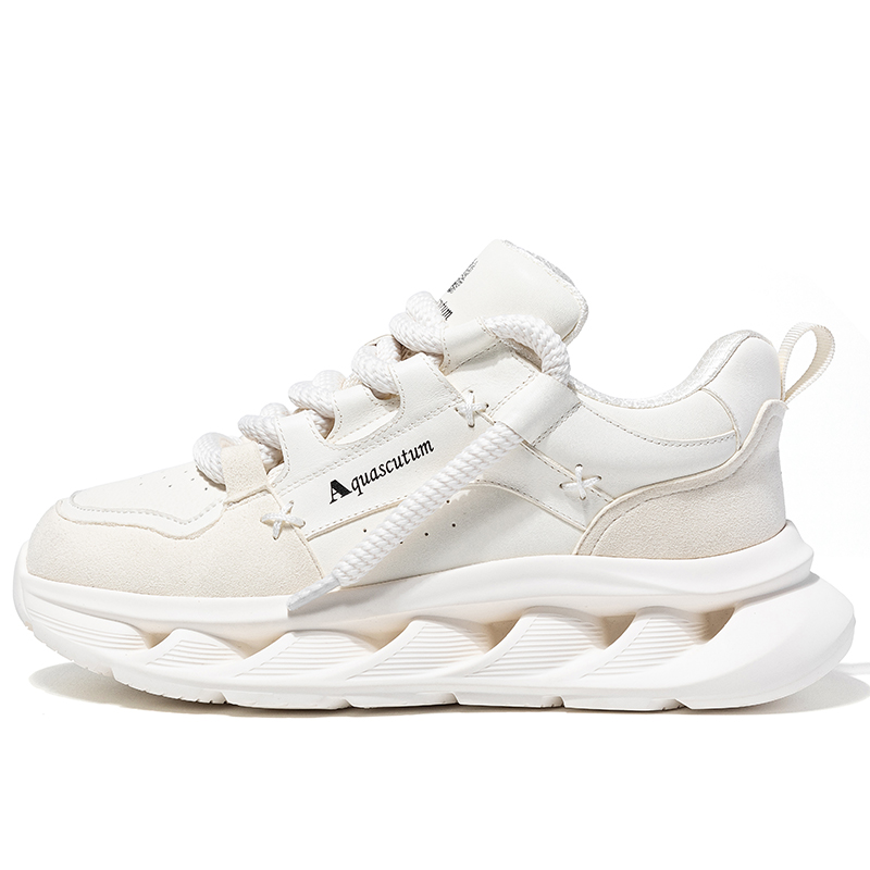 AQUASCUTUM Массивные кроссовки мужские белые
AQUASCUTUM Массивные кроссовки мужские белые