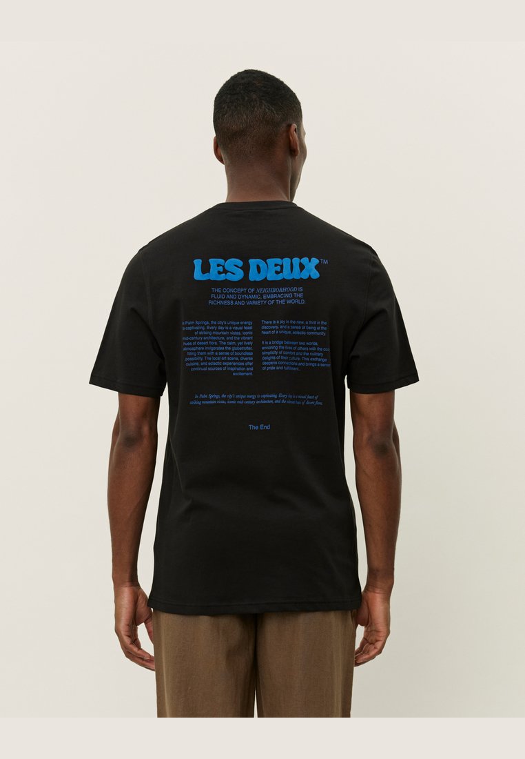 Футболка с принтом DYNAMIC Les Deux, черный
Футболка с принтом DYNAMIC Les Deux, черный