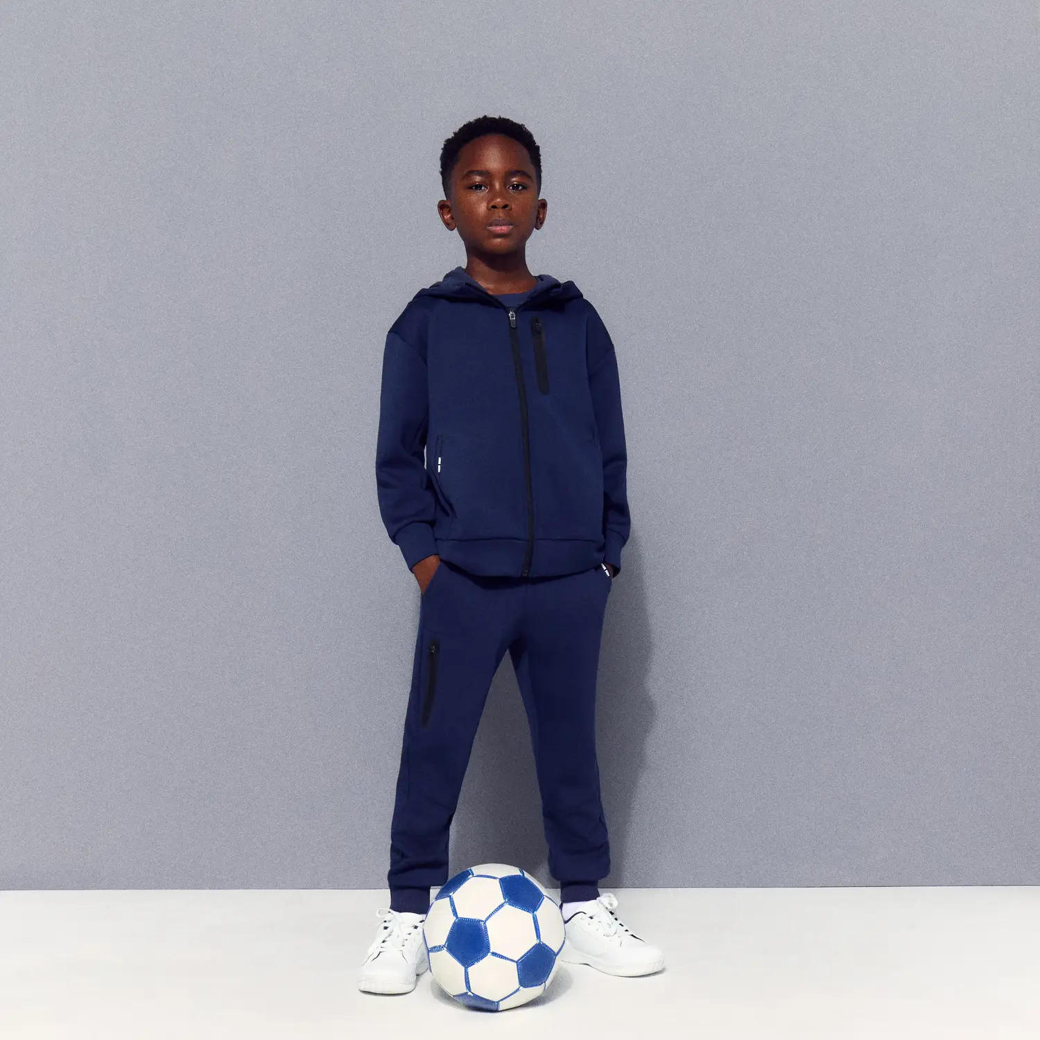 Длинные брюки из вискозы для мальчиков Boomerang в спортивно-повседневном стиле, синий
Длинные брюки из вискозы для мальчиков Boomerang в спортивно-повседневном стиле, синий