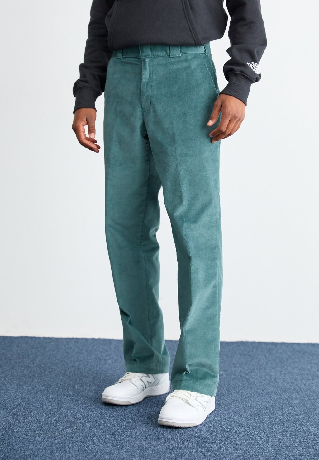 Брюки FLAT FRONT PANT Dickies, темно-зеленый
Брюки FLAT FRONT PANT Dickies, темно-зеленый
